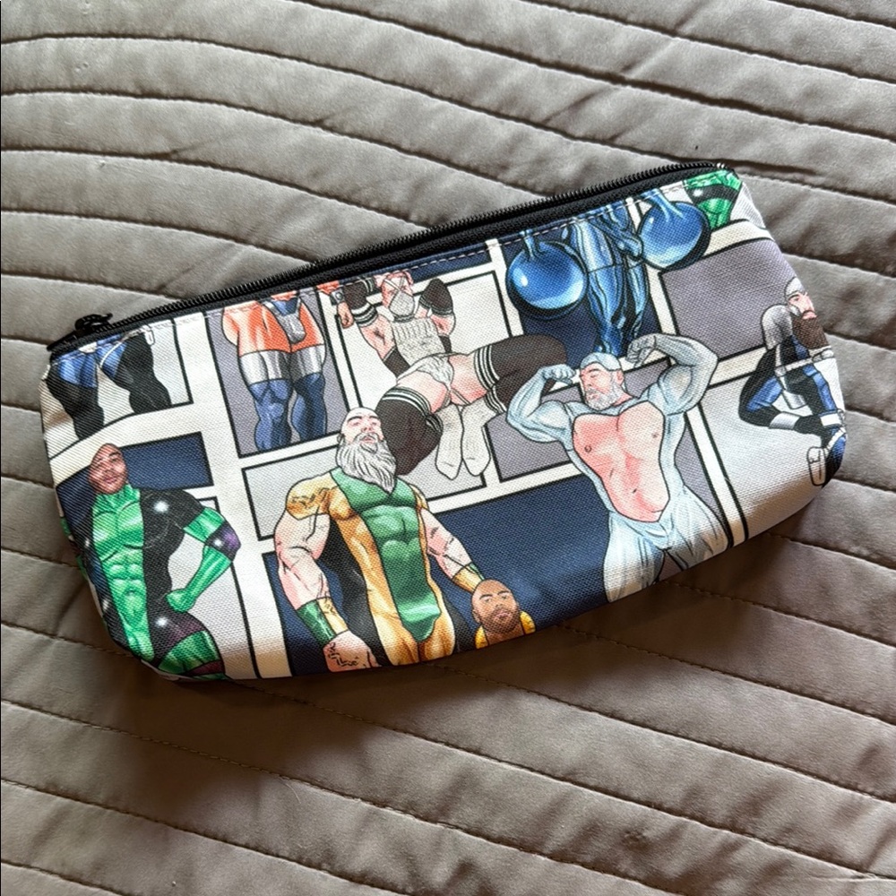 Graphic Print Men's Pouch